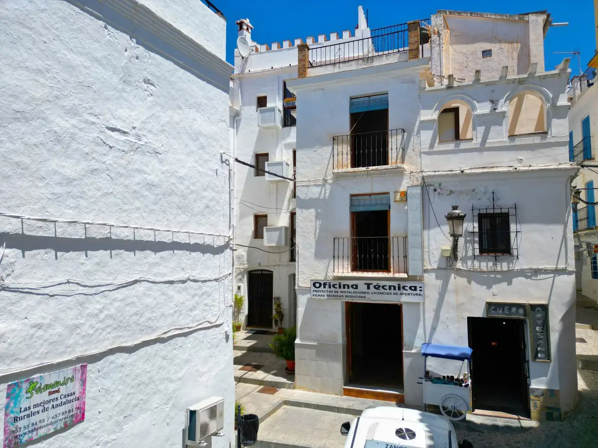 Townhouse for sale in Cómpeta — photo 1