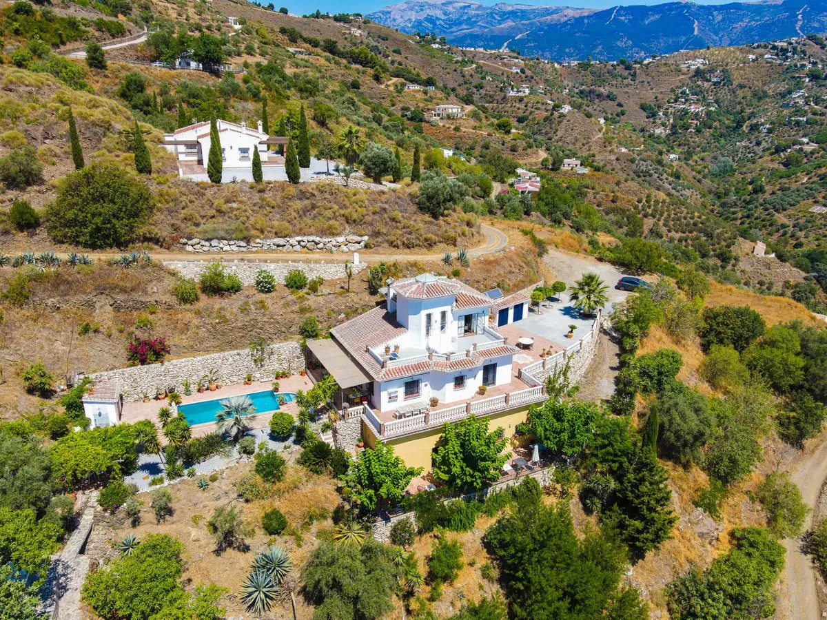 Detached Villa for sale in Cómpeta — photo 1