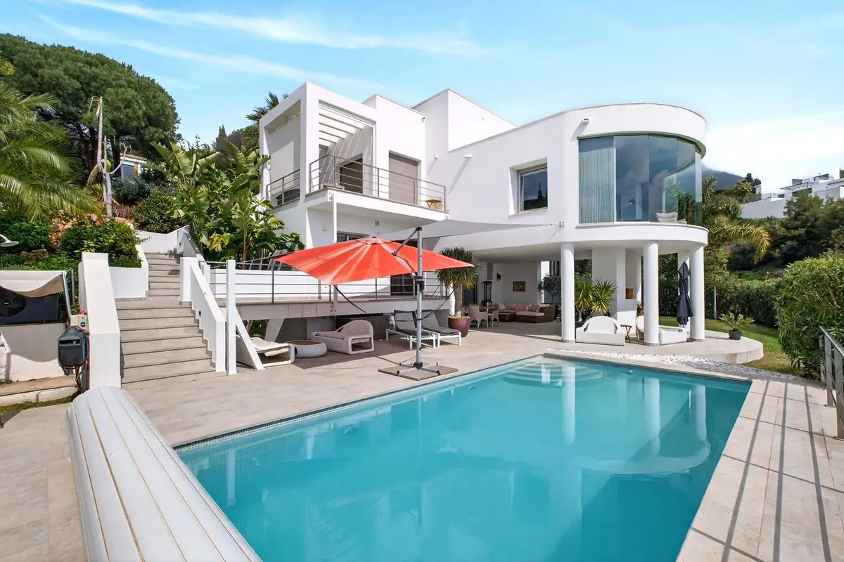 Detached Villa for sale in Valtocado — photo 1