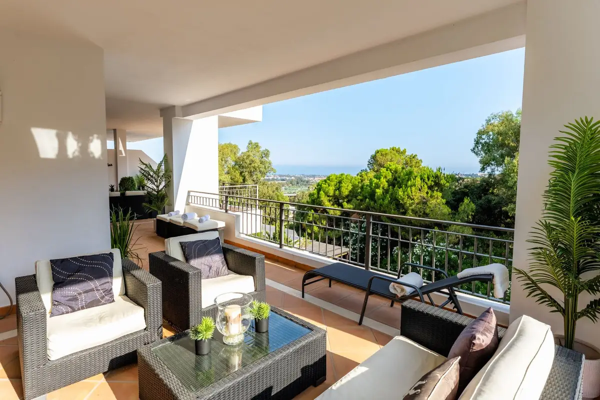 Middle Floor Apartment for sale in La Quinta — photo 1