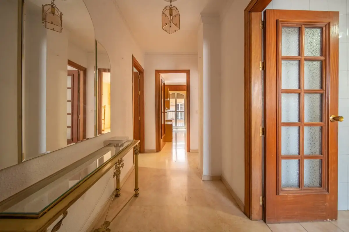 Middle Floor Apartment for sale in Fuengirola — photo 1