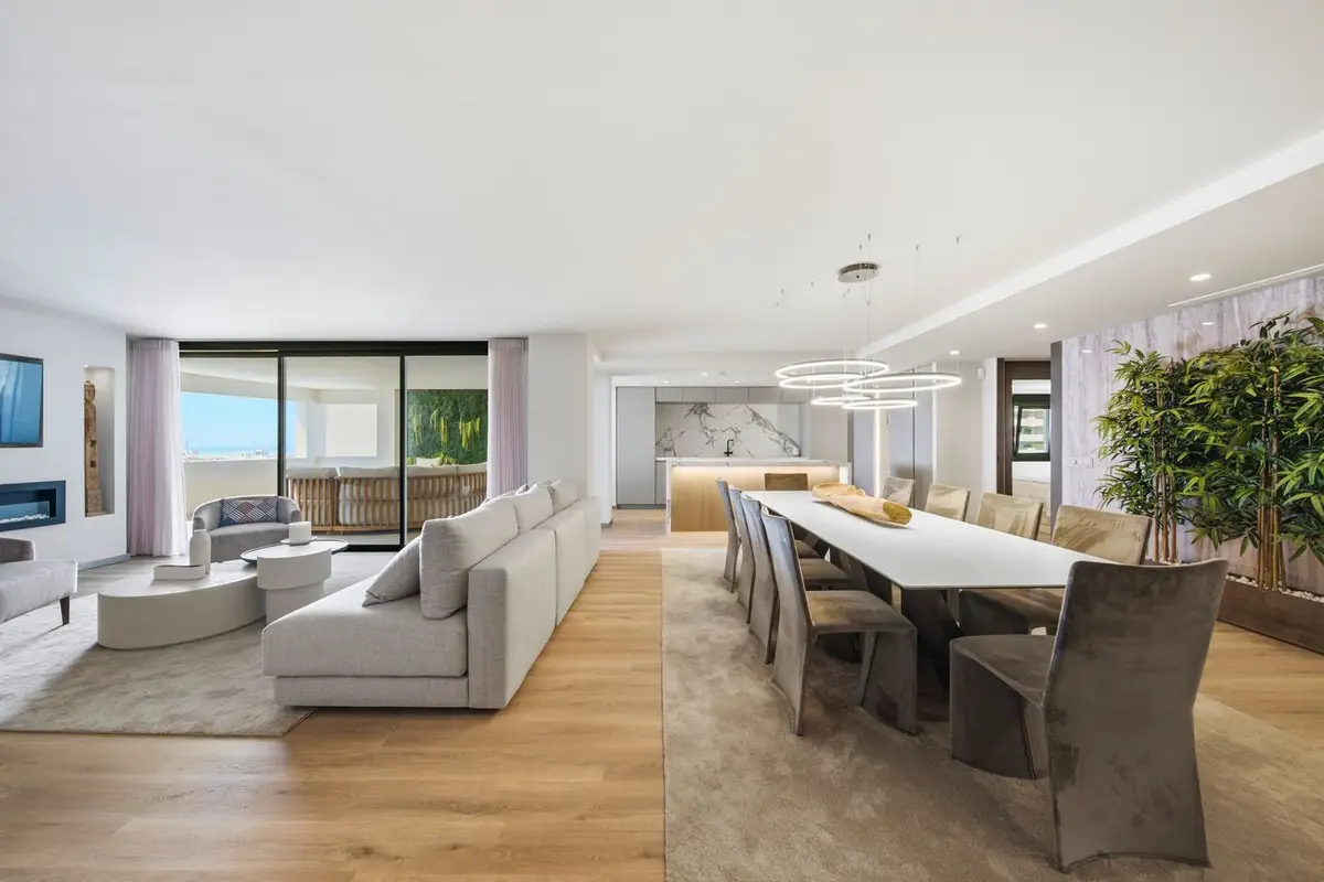 Middle Floor Apartment for sale in Puerto Banús — photo 1