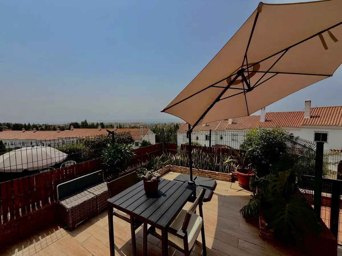 Townhouse for sale in Cerros del Aguila — photo 1