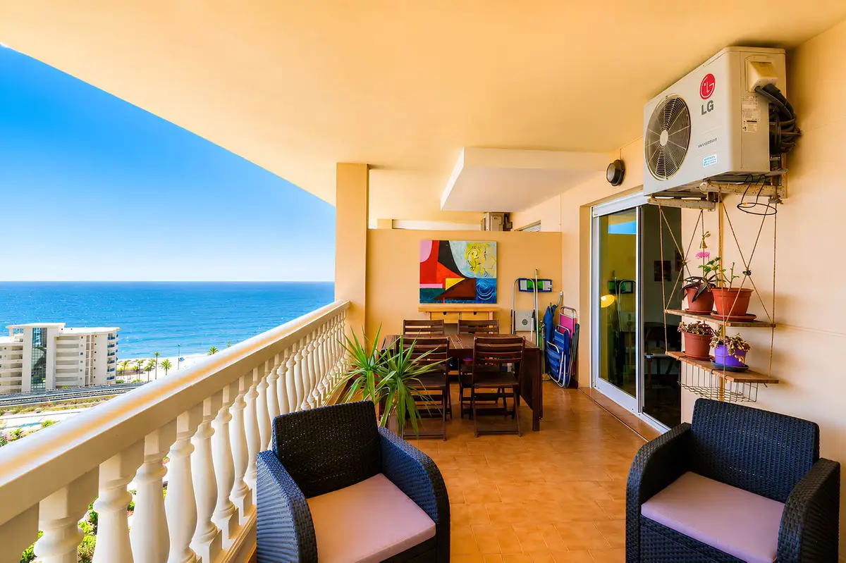 Middle Floor Apartment for sale in Fuengirola — photo 1