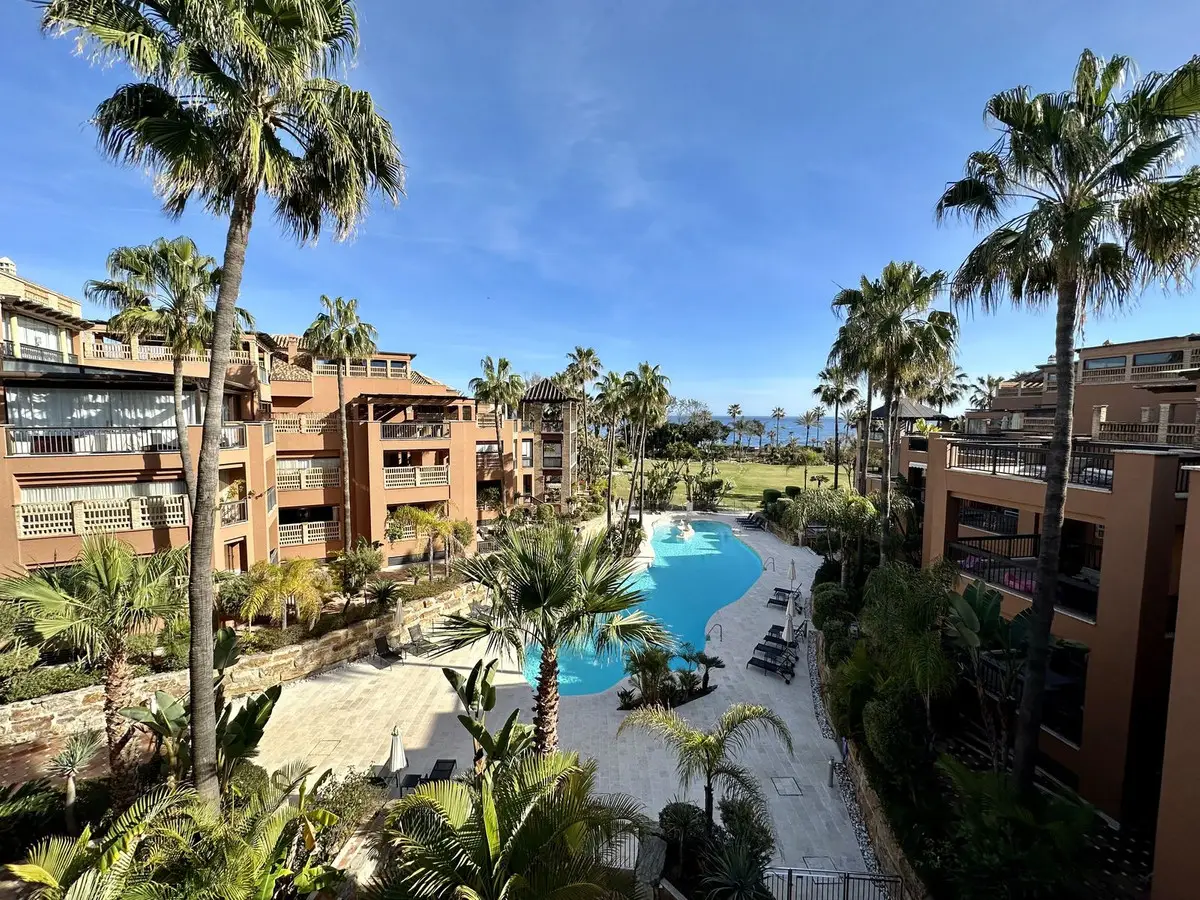 Ground Floor Apartment for sale in San Pedro de Alcántara — photo 1