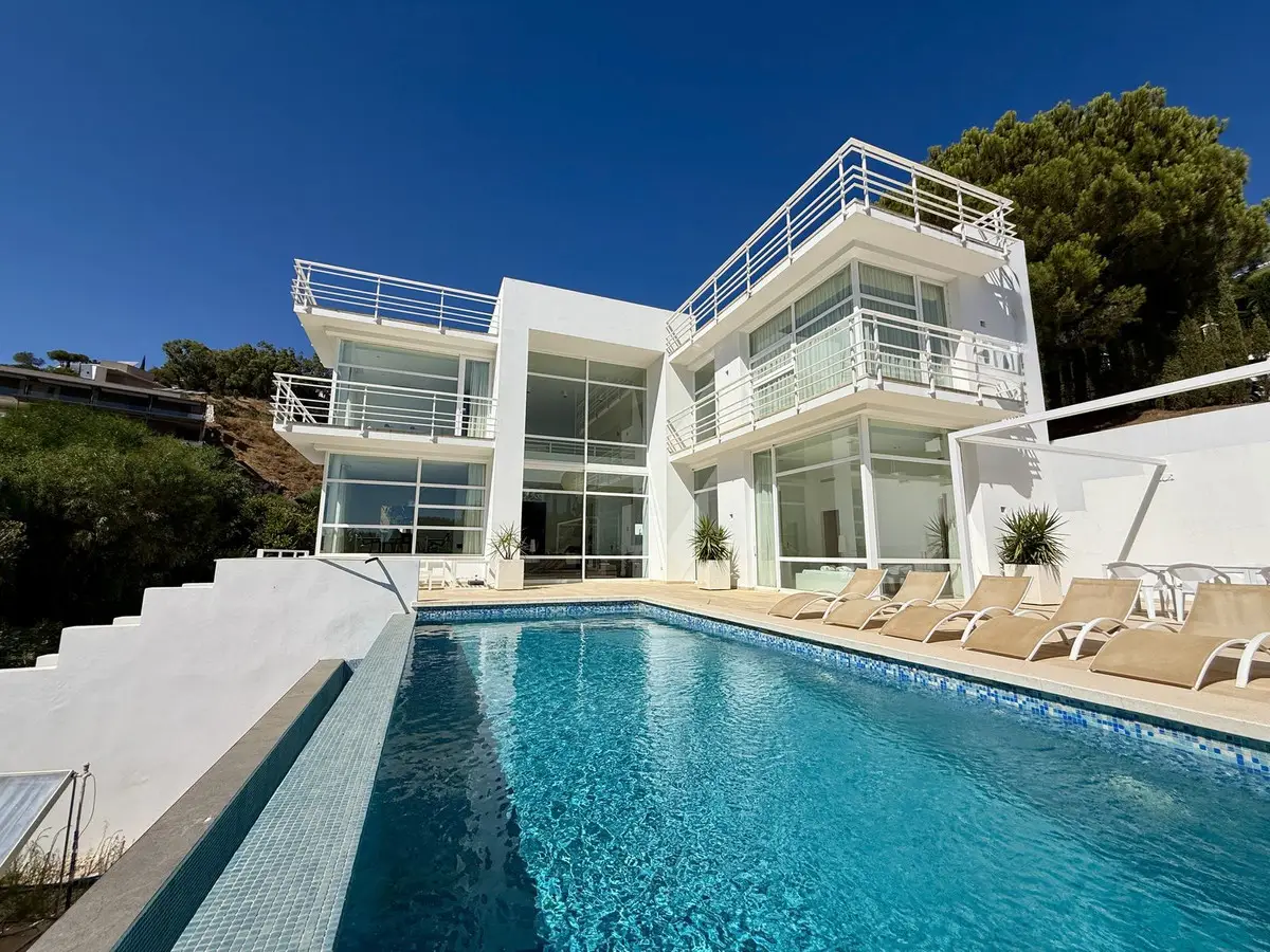 Detached Villa for sale in Valtocado — photo 1