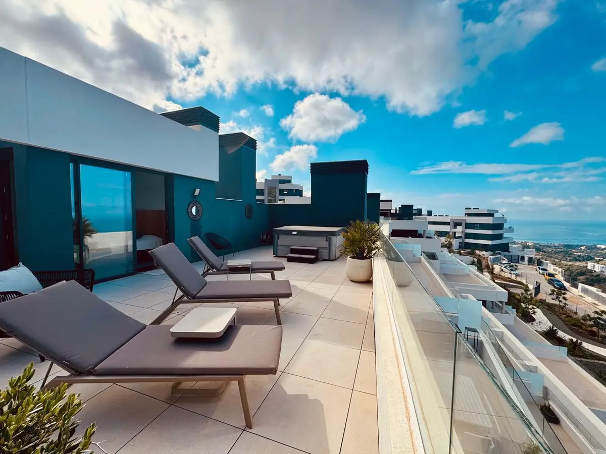Penthouse Duplex for sale in Marbella — photo 1