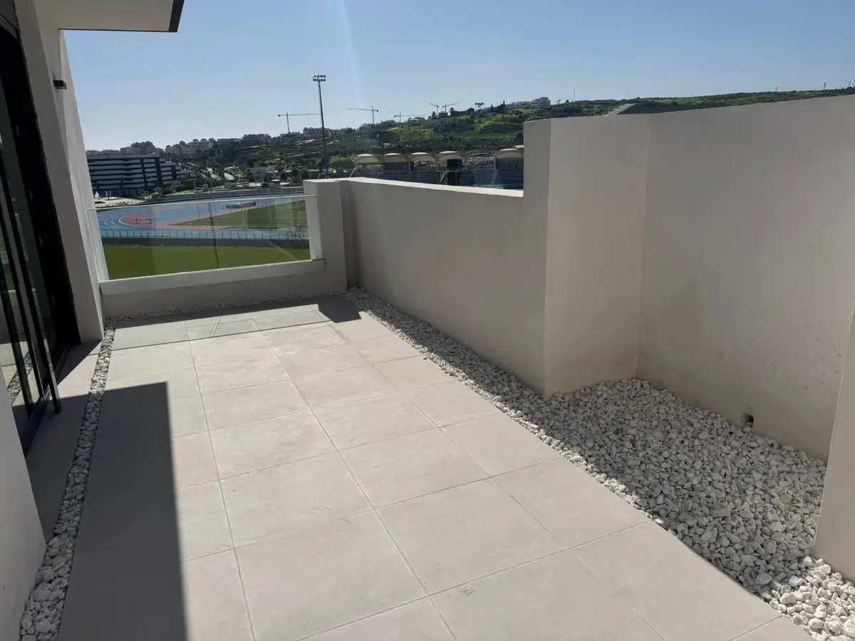 Penthouse for sale in Estepona — photo 1
