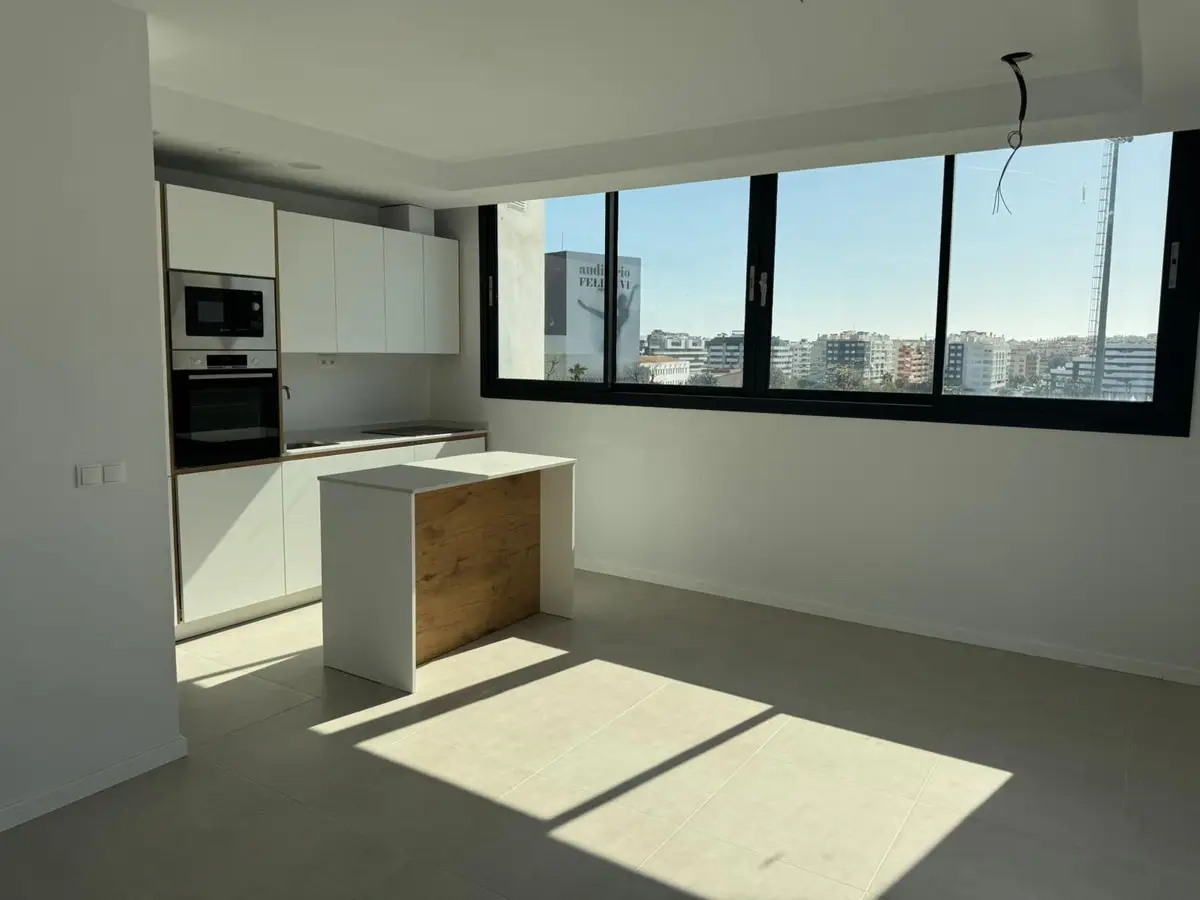 Penthouse for sale in Estepona — photo 1