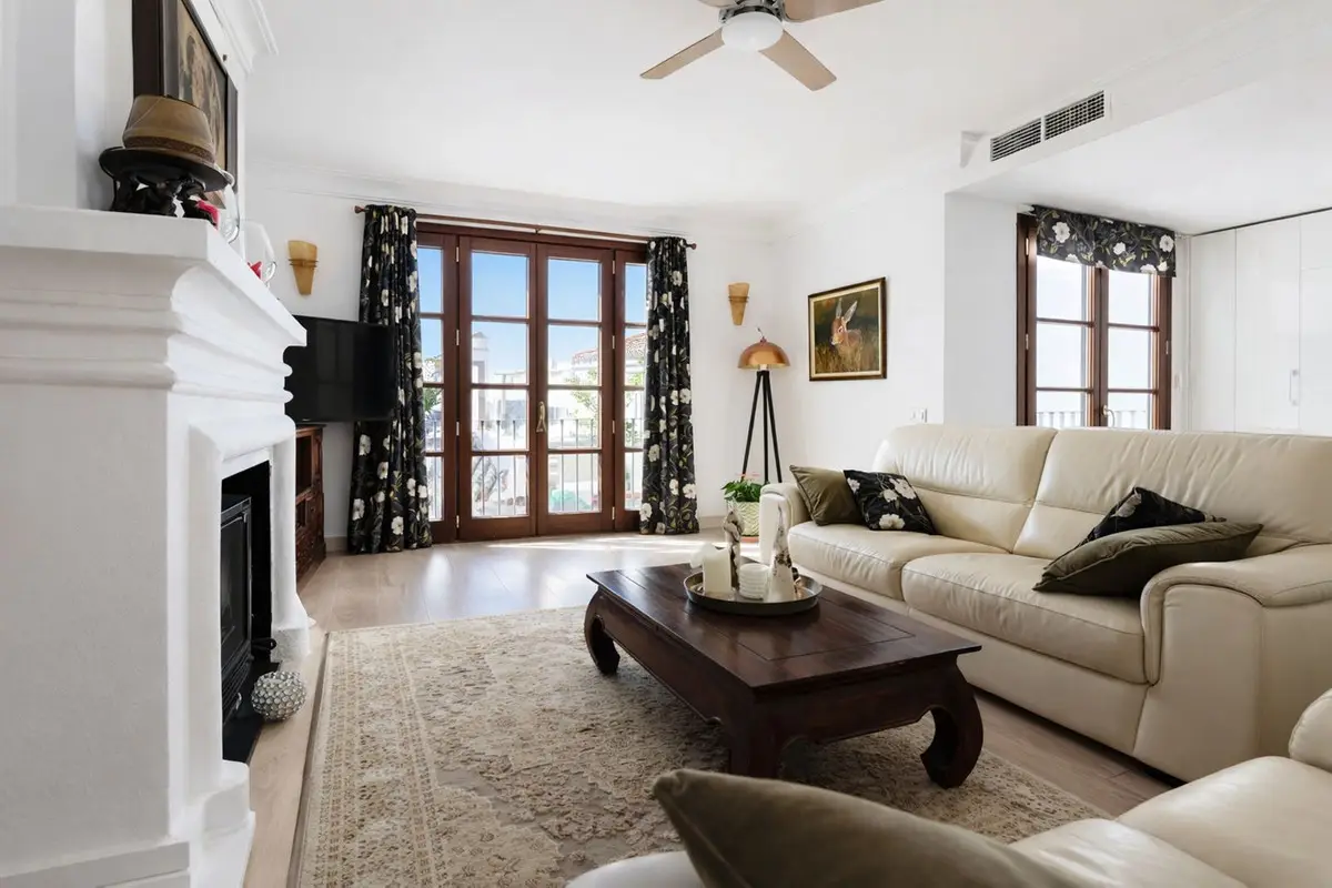 Townhouse for sale in La Heredia — photo 1