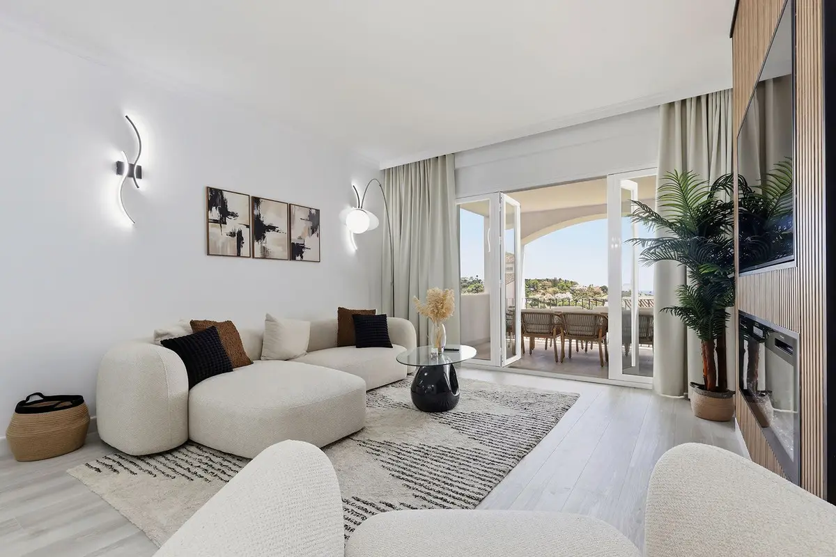 Middle Floor Apartment for sale in La Quinta — photo 1