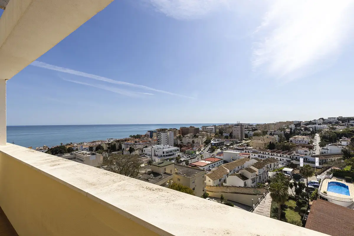 Penthouse for sale in La Carihuela — photo 1