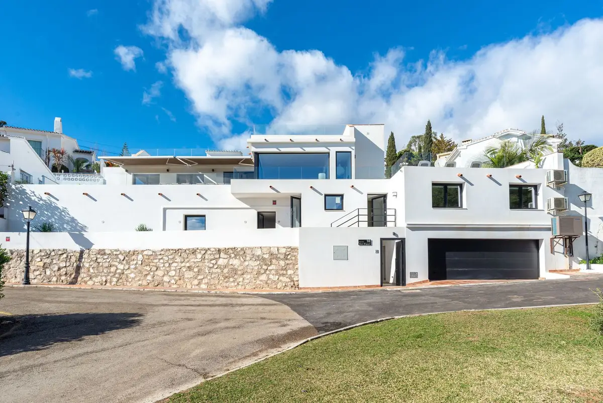 Detached Villa for sale in La Cala de Mijas — photo 1