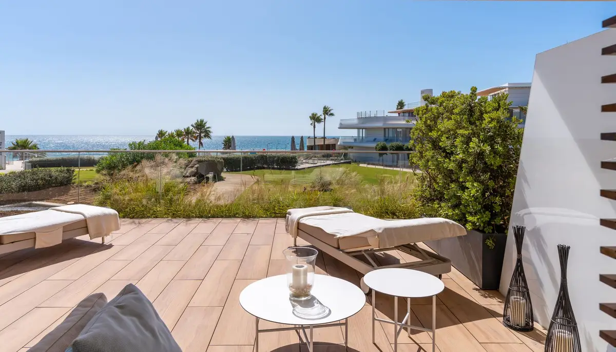 Ground Floor Apartment for sale in Estepona — photo 1