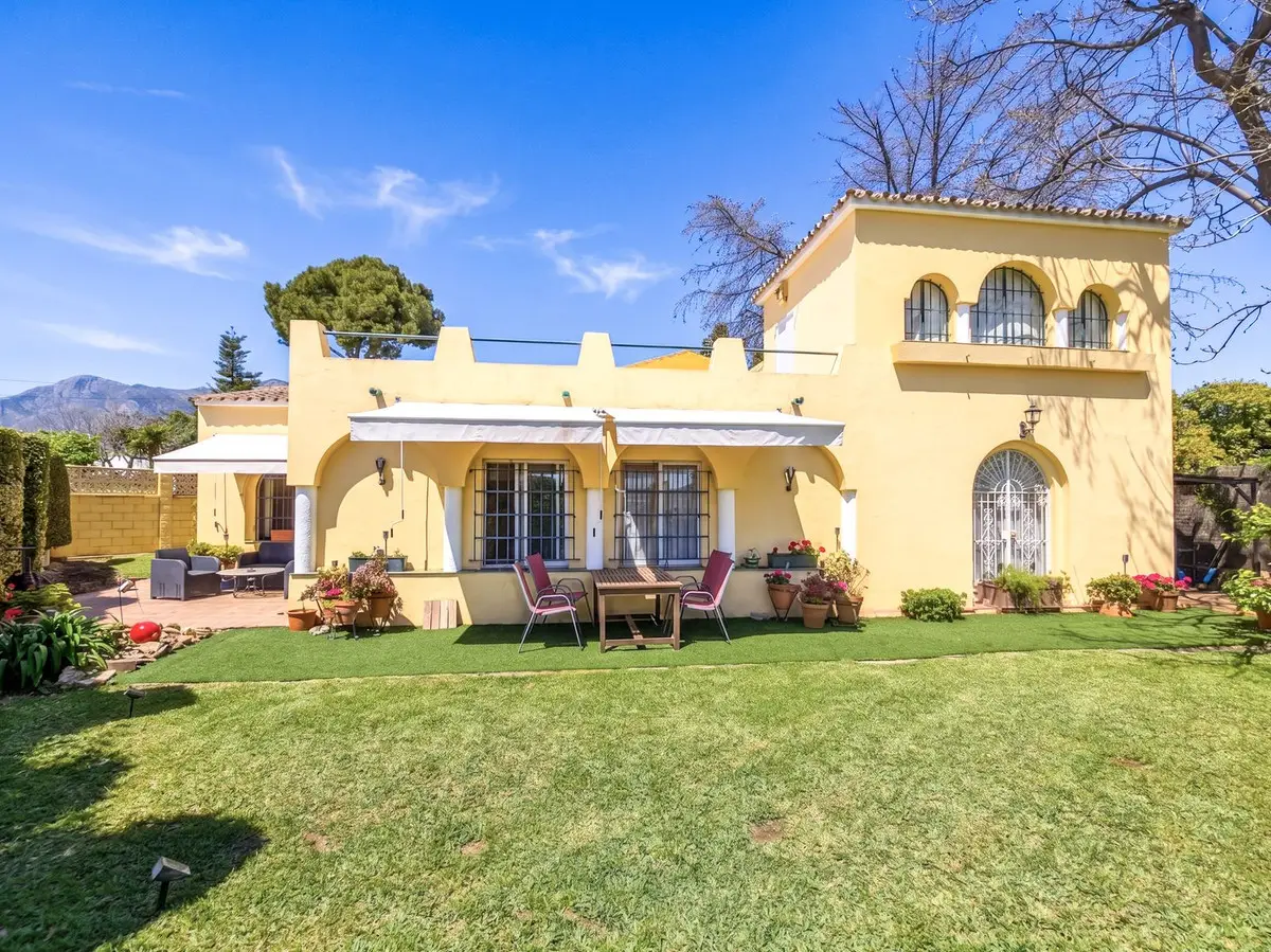 Detached Villa for sale in Marbella — photo 1