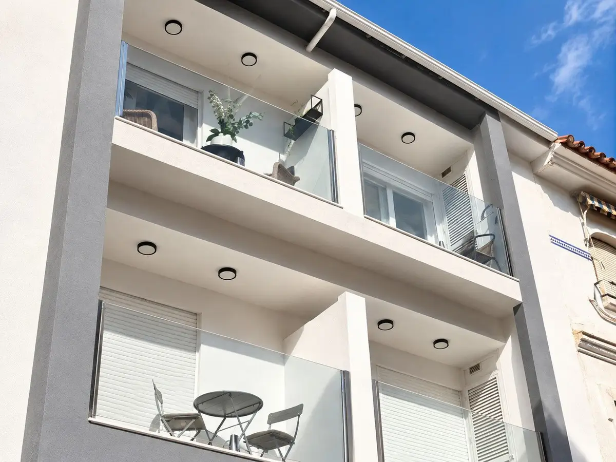 Middle Floor Apartment for sale in Fuengirola — photo 1