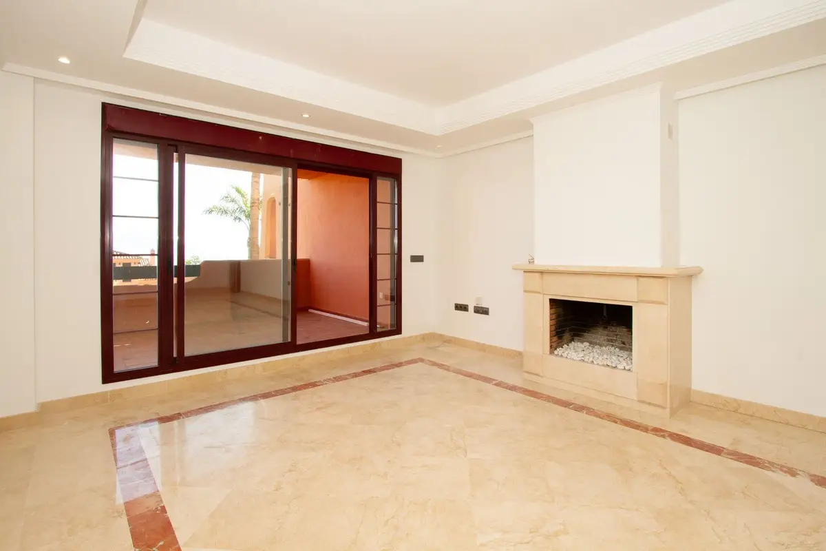 Ground Floor Apartment for sale in La Mairena — photo 1