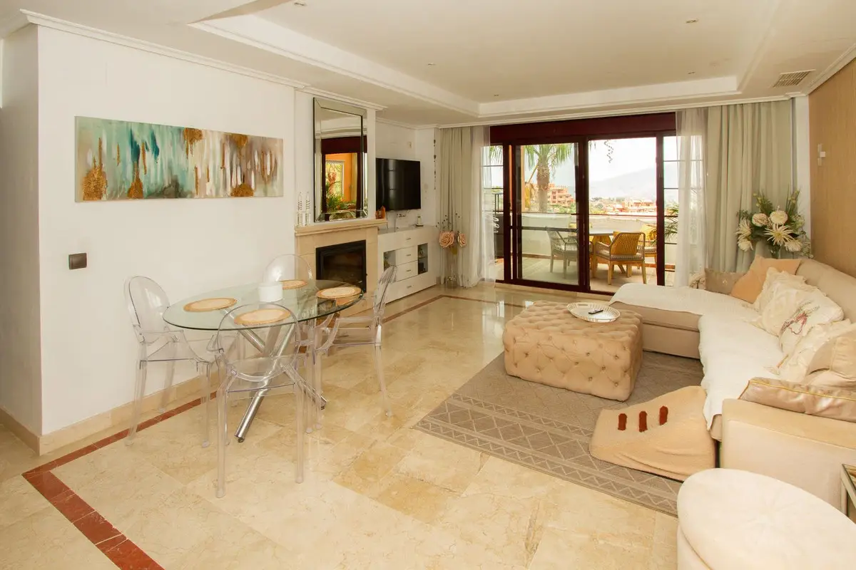 Penthouse Duplex for sale in La Mairena — photo 1