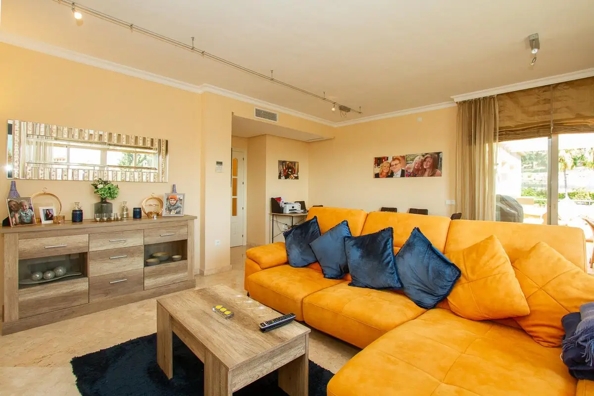 Penthouse for sale in La Mairena — photo 1