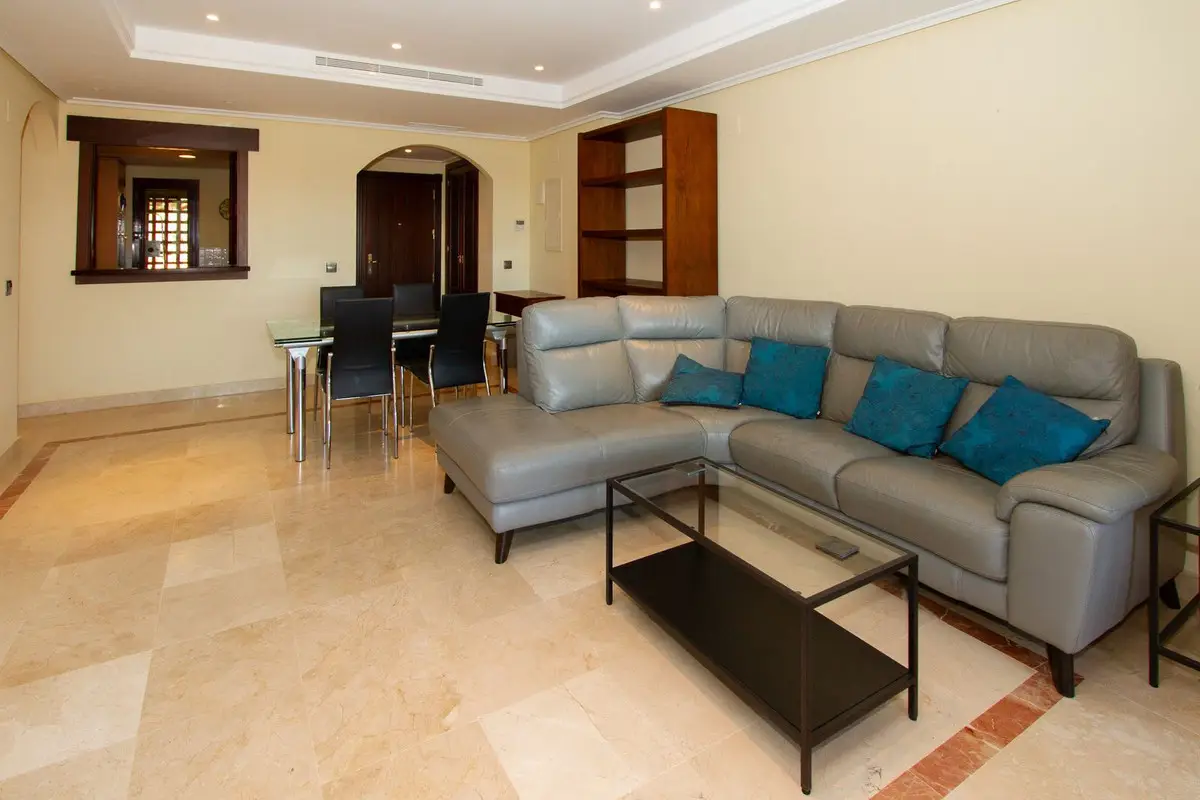 Ground Floor Apartment for sale in La Mairena — photo 1