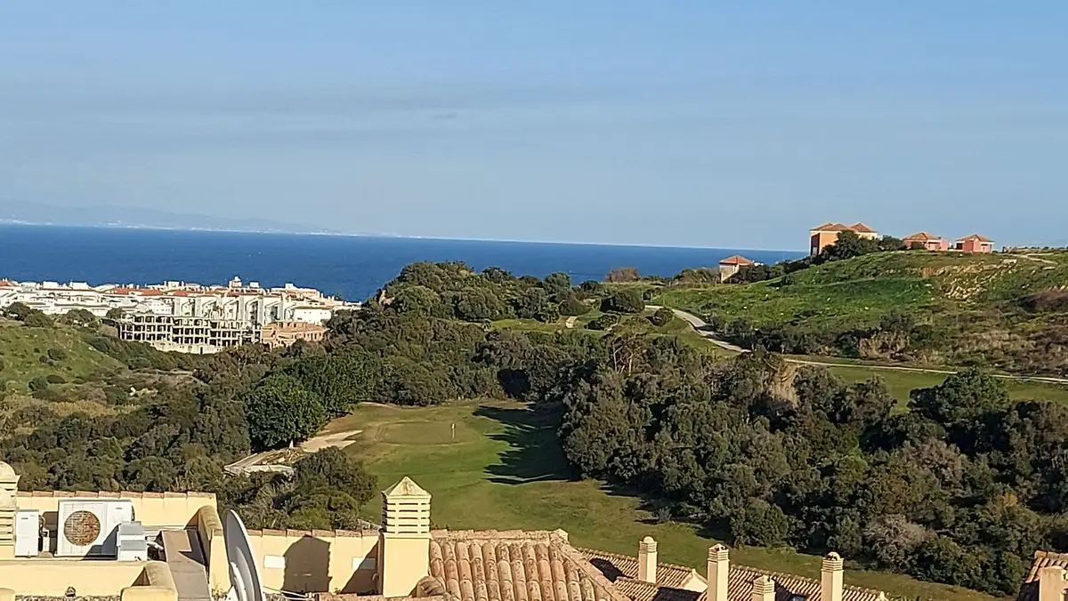 Penthouse for sale in La Duquesa — photo 1