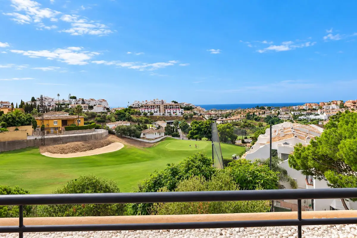 Middle Floor Apartment for sale in Riviera del Sol — photo 1