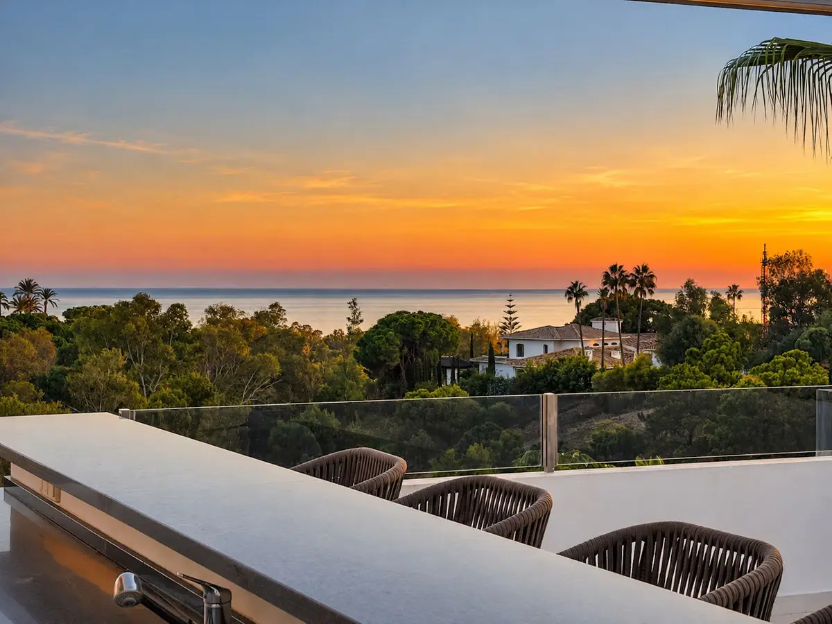 Detached Villa for sale in The Golden Mile — photo 1