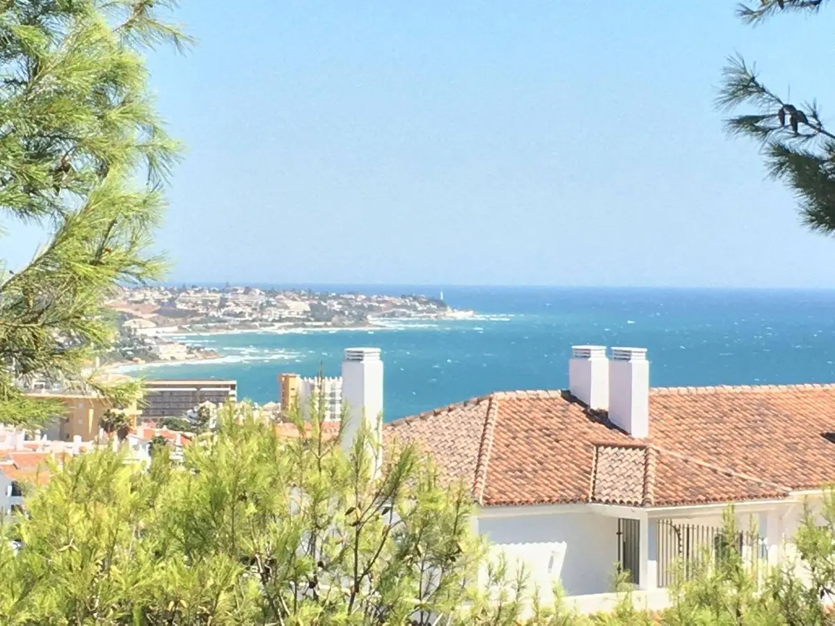 Top Floor Apartment for sale in Miraflores — photo 1