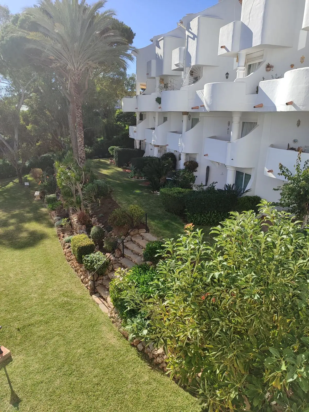 Duplex for sale in Calahonda — photo 1