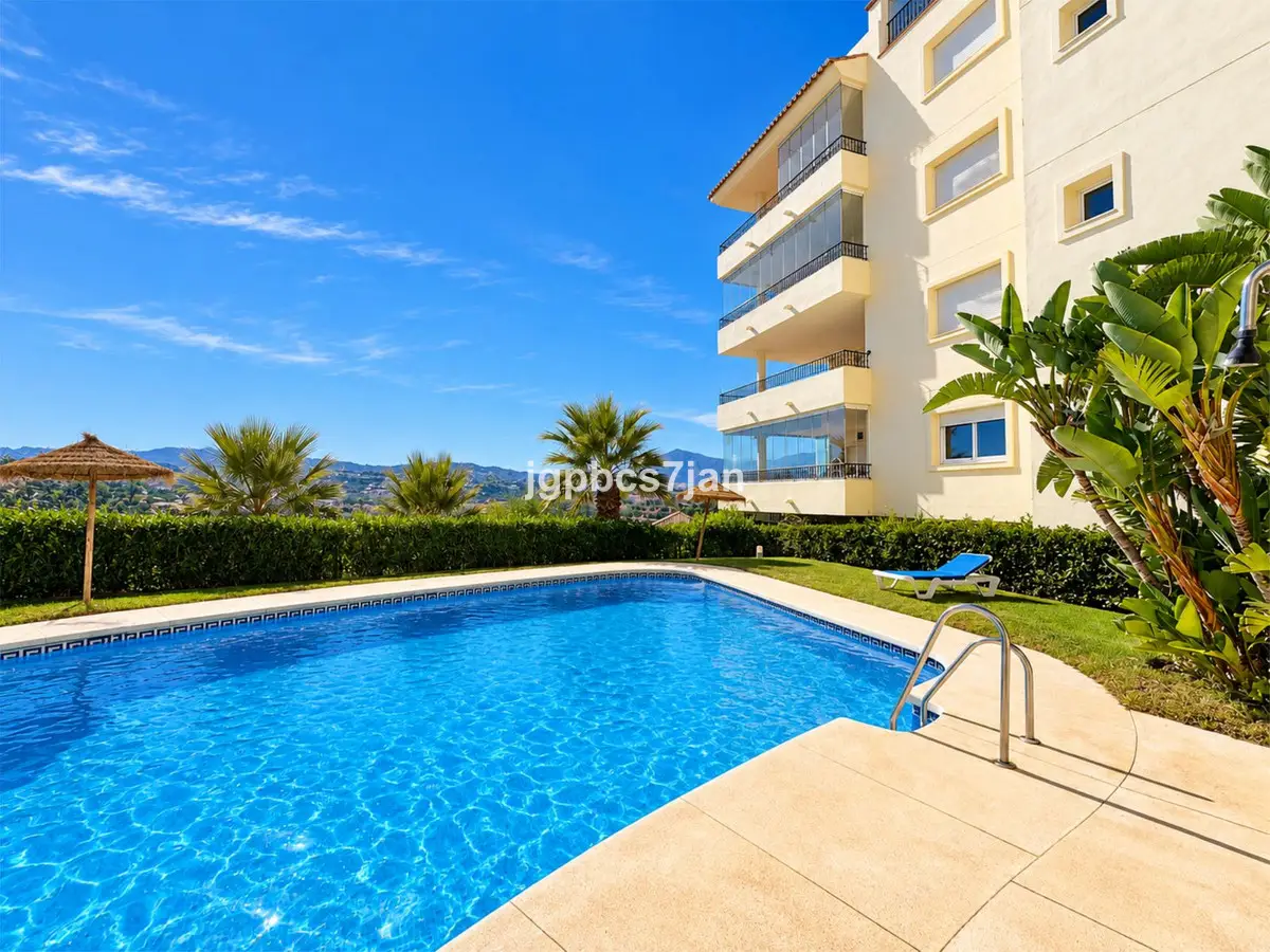 Middle Floor Apartment for sale in La Cala Hills — photo 1