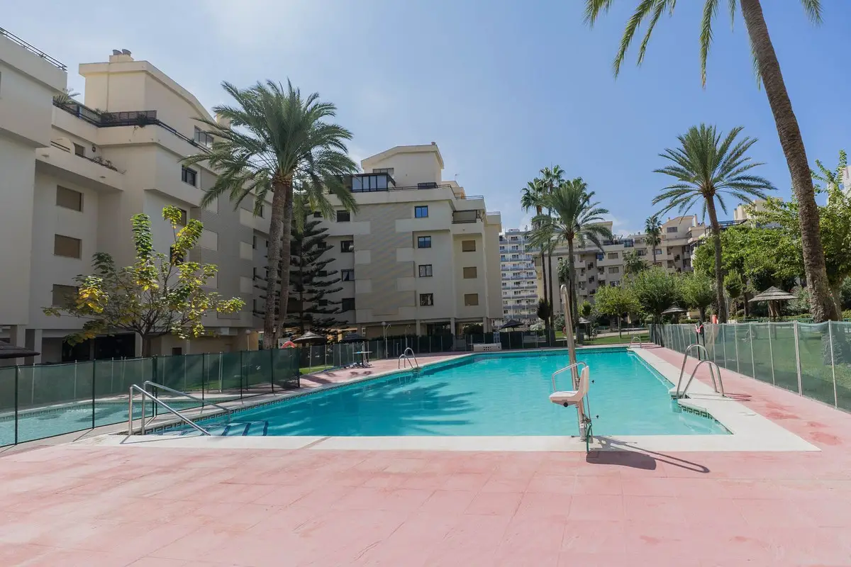 Middle Floor Apartment for sale in Torremolinos — photo 1