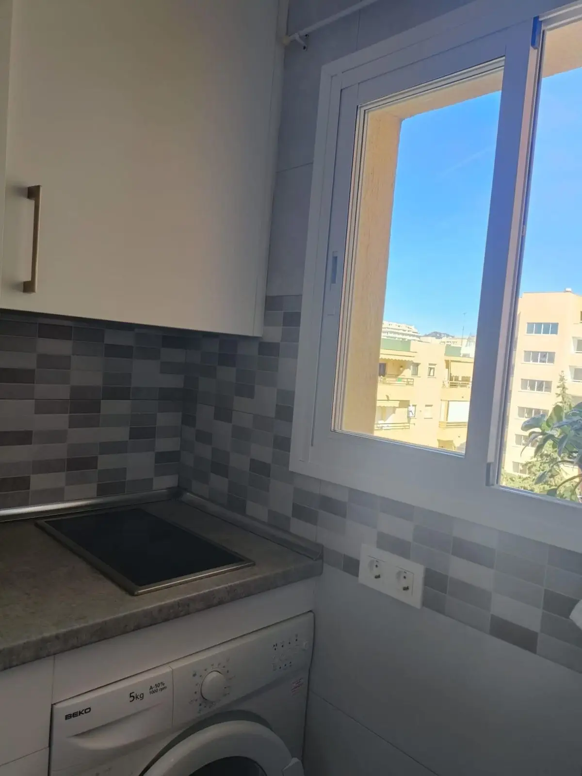 Middle Floor Studio for sale in Marbella — photo 1