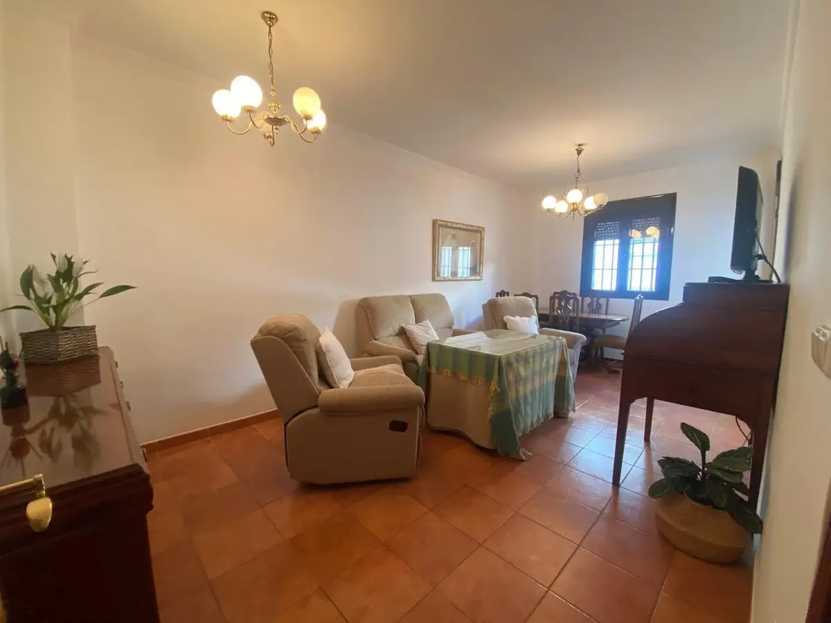 Middle Floor Apartment for sale in Ronda — photo 1