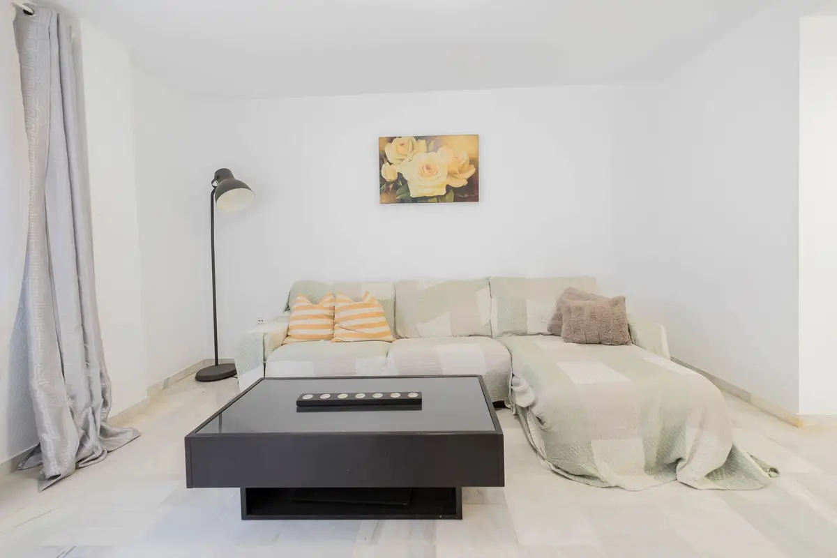 Middle Floor Apartment for sale in Las Lagunas — photo 1