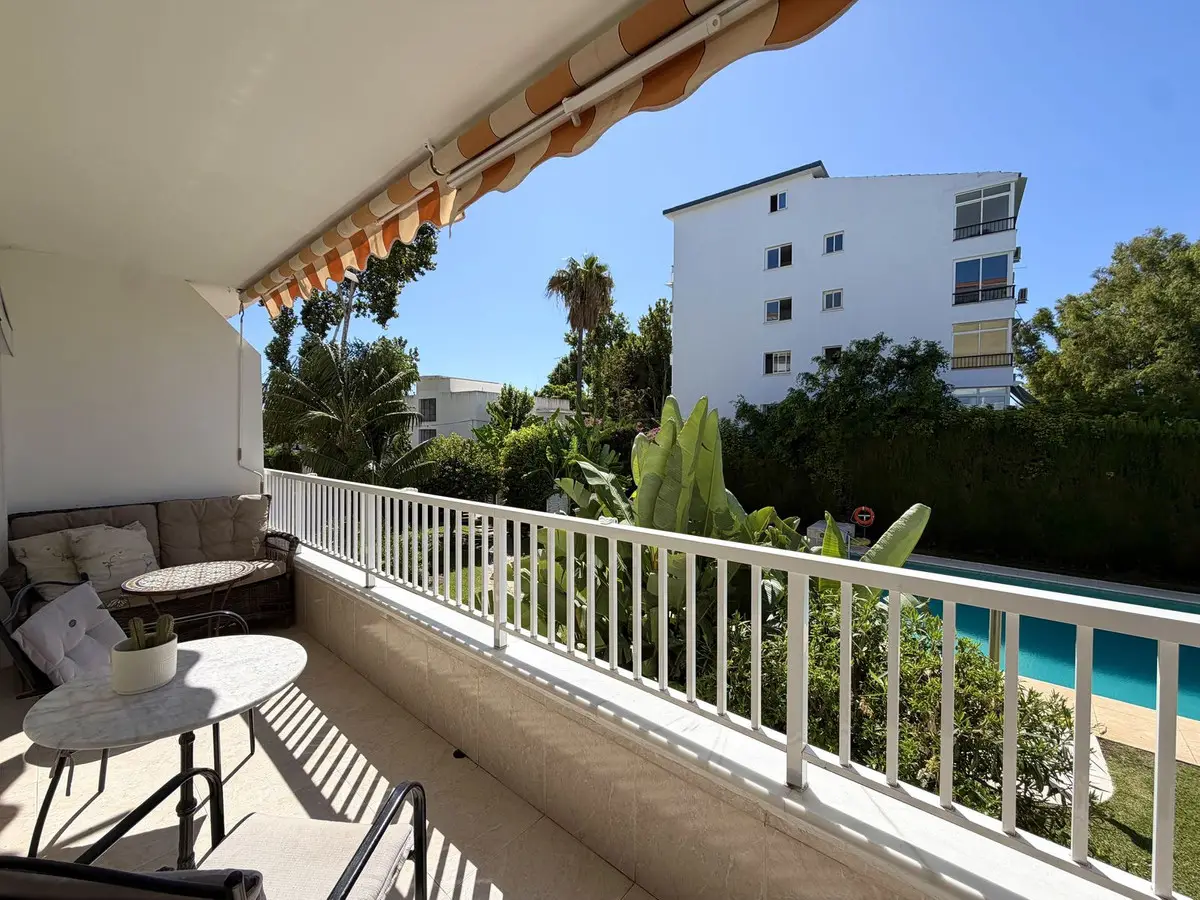 Middle Floor Apartment for sale in The Golden Mile — photo 1