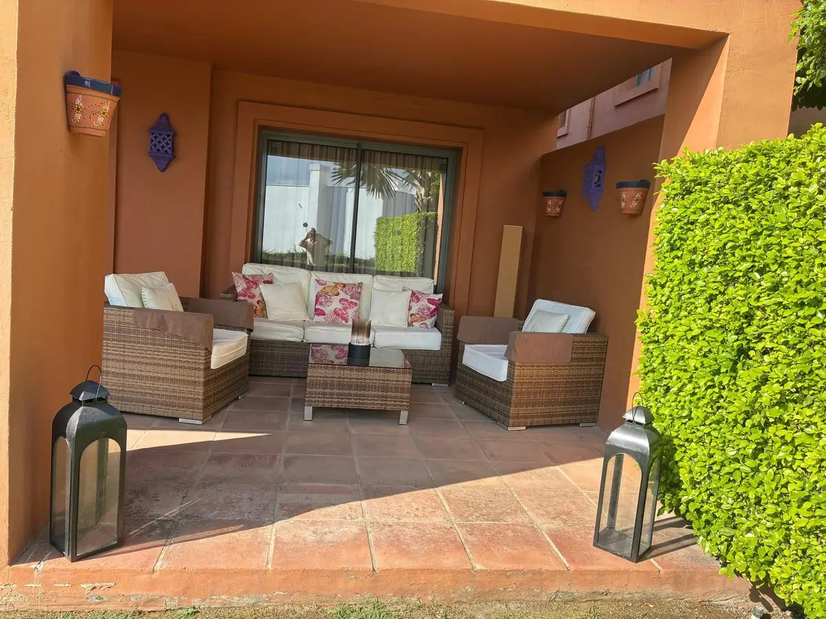 Ground Floor Apartment for sale in Estepona — photo 1