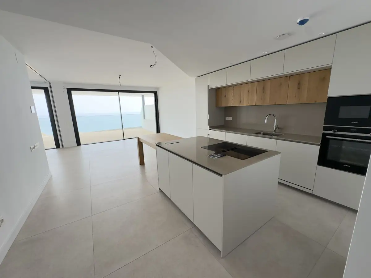 Middle Floor Apartment for sale in Higueron — photo 1