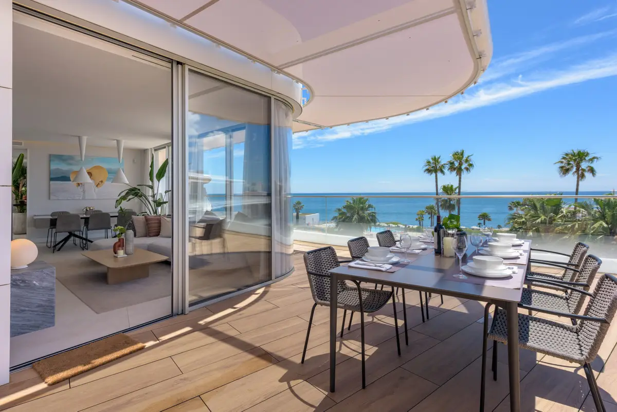 Penthouse for sale in Estepona — photo 1