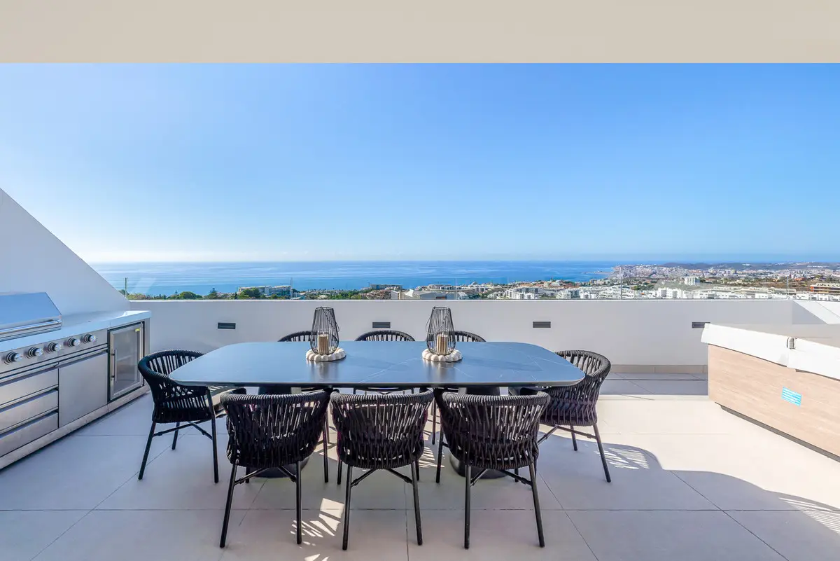 Penthouse for sale in Fuengirola — photo 1