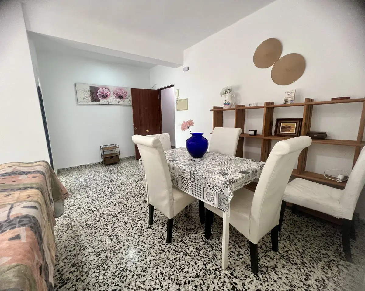 Middle Floor Apartment for sale in Málaga — photo 1