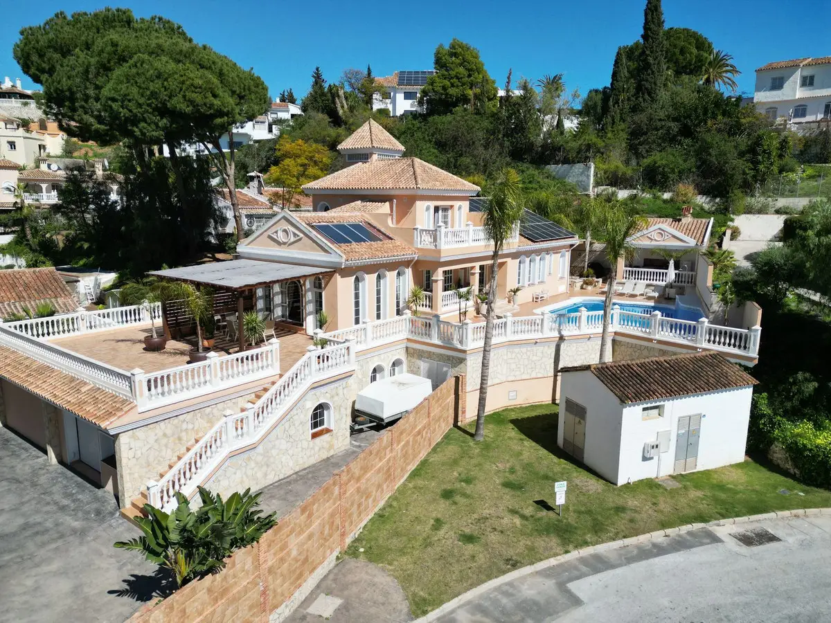 Detached Villa for sale in Mijas Costa — photo 1