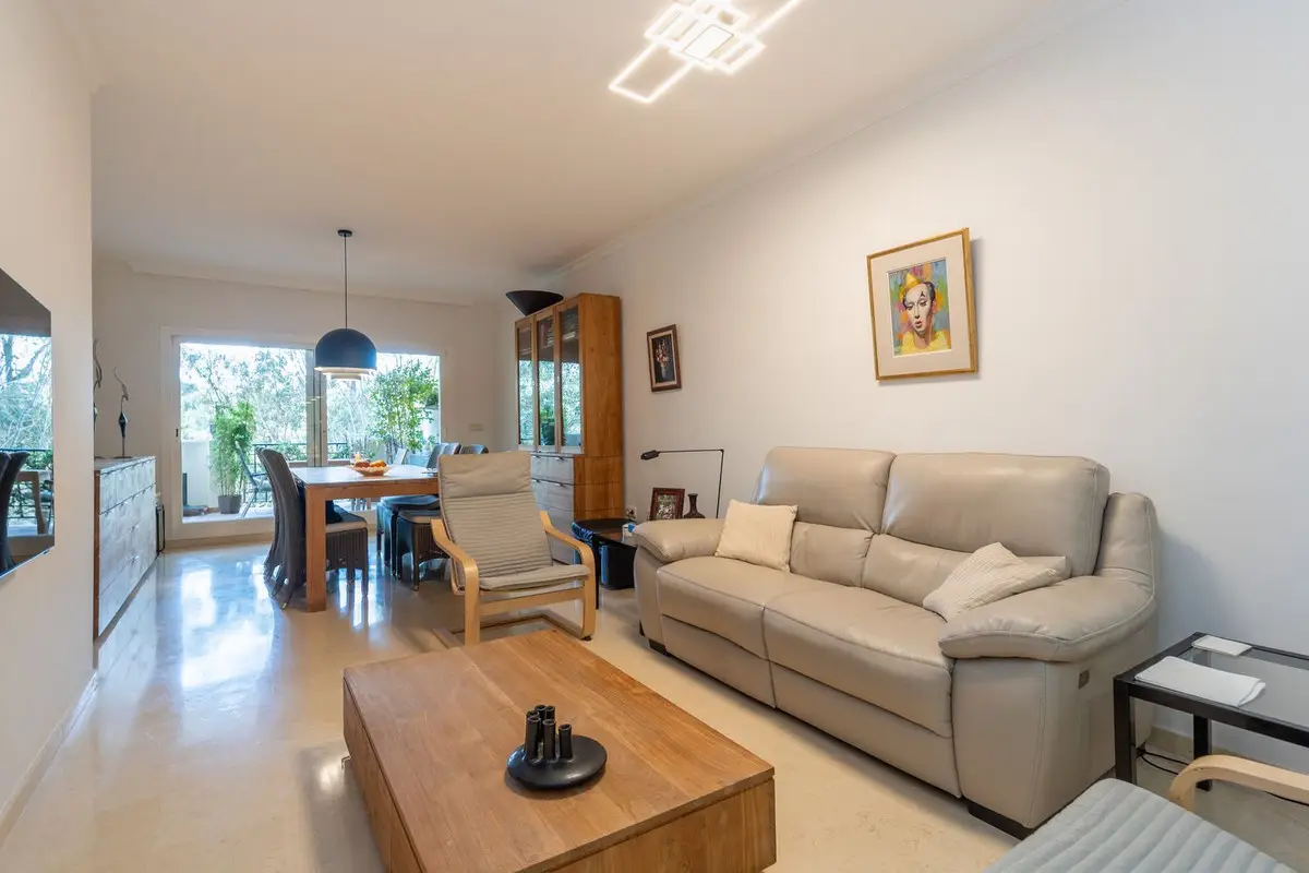 Ground Floor Apartment for sale in Elviria — photo 1