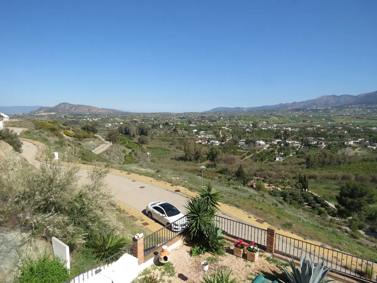 Detached Villa for sale in Alhaurín el Grande — photo 1