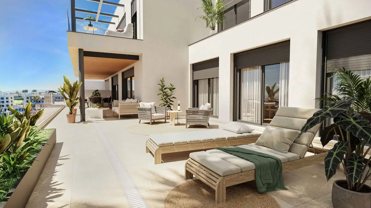 Ground Floor Apartment for sale in Estepona — photo 1