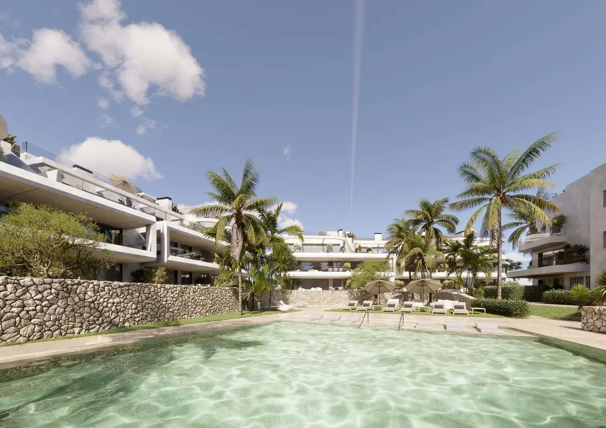 Middle Floor Apartment for sale in Estepona — photo 1