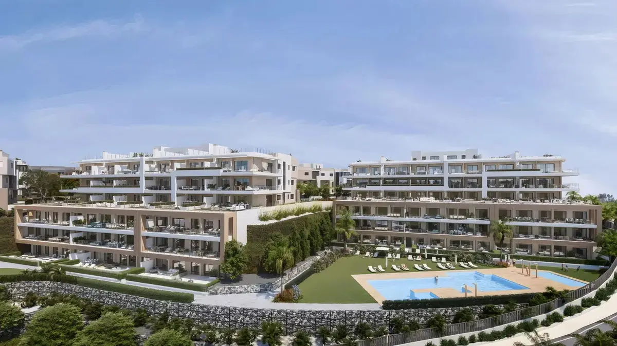 Middle Floor Apartment for sale in Estepona — photo 1