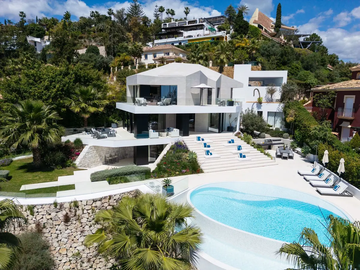 Fritliggende villa til salg i La Quinta — foto 1