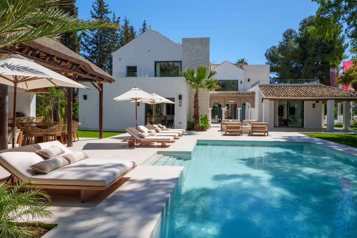 Detached Villa for sale in Marbella — photo 1