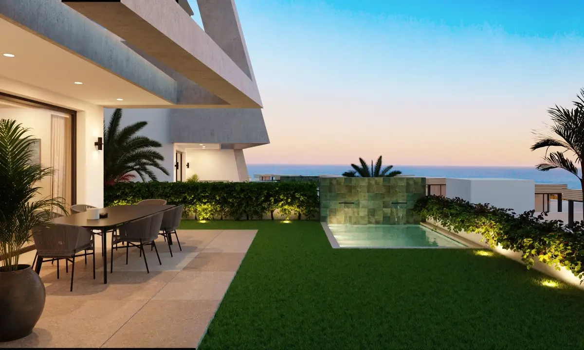 Townhouse for sale in Marbella — photo 1