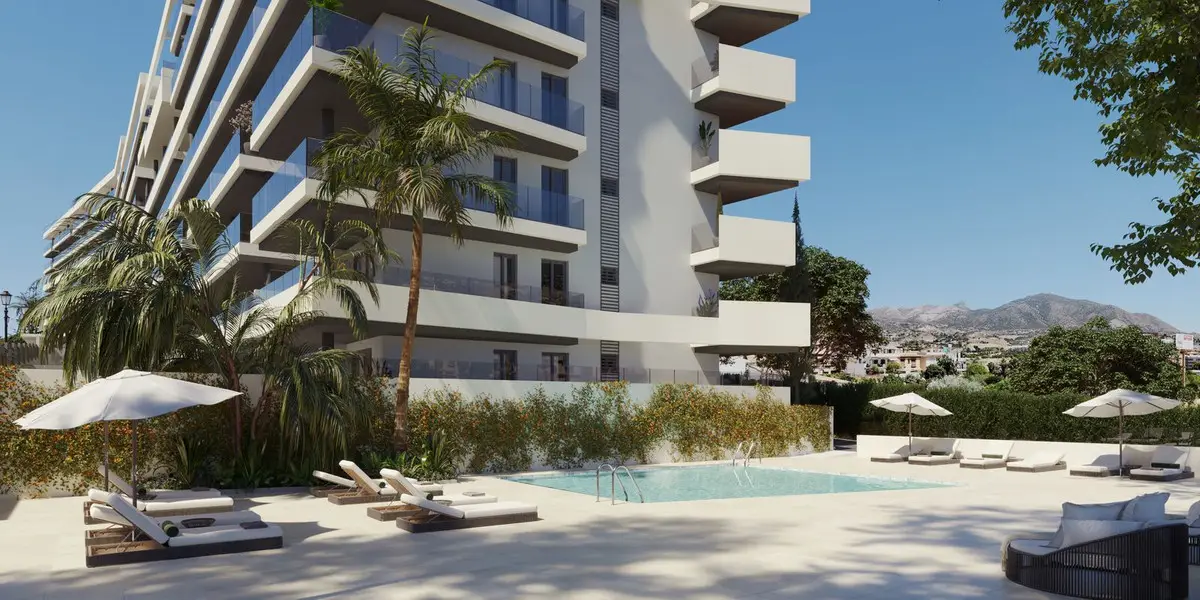 Middle Floor Apartment for sale in Fuengirola — photo 1